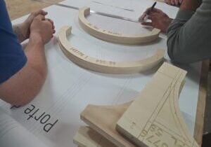 portes et fenêtres cintrées bois - atelier bois