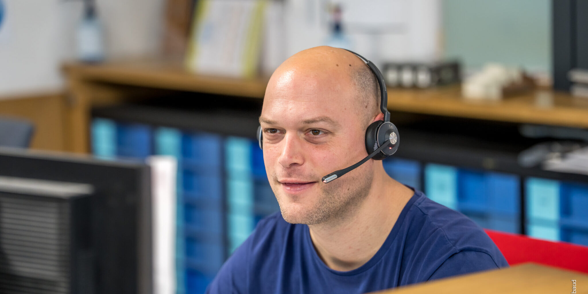 service client leul menuiseries