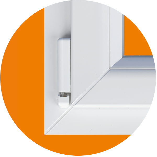 Ferrage oscillo-battant sur menuiseries PVC Leul Menuiseries