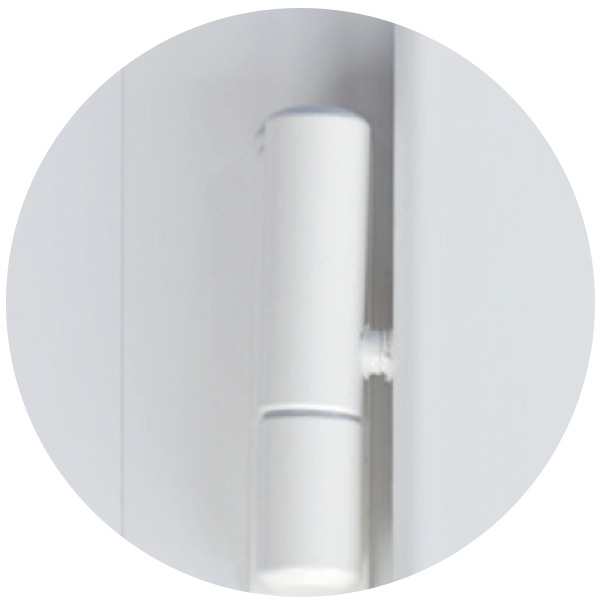 Fiche à vis cachée avec bague en téflon sur menuiseries Leul Menuiseries