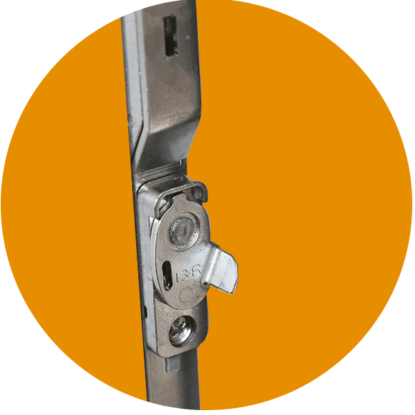 Levier anti-fausse manœuvre pour éviter la double ouverture en cas d’oscillo-battant